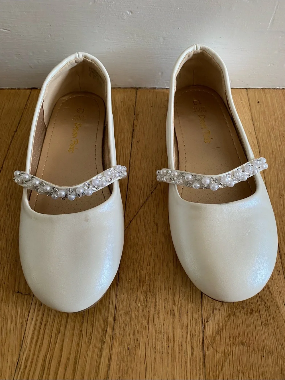 Dream Pairs Flats Girls 13 Rhinestone Accents White Dress Shoes Party Event